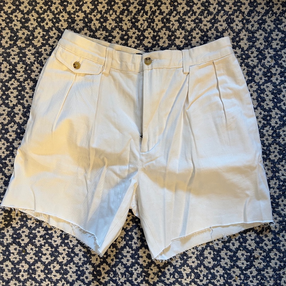 Tailored Khaki Shorts with Raw Hem